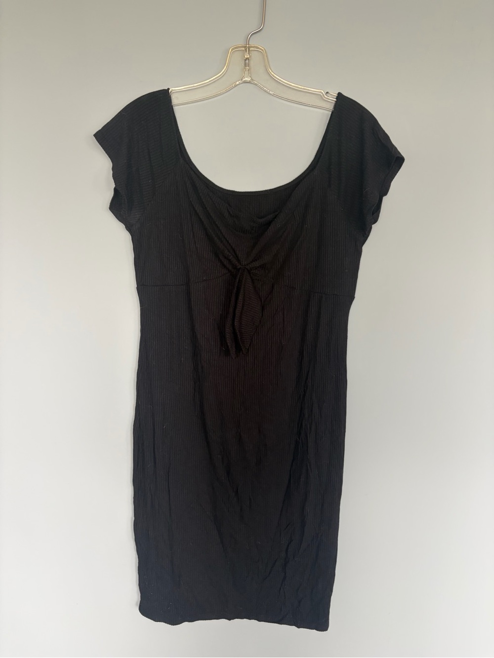 Black Scoop Neck Tie-Front Bodycon Dress